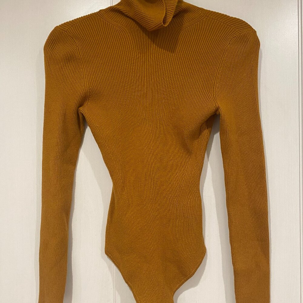 Abercrombie LuxeLoft Turtleneck Sweater Bodysuit in Gold NWT